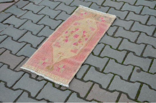 Turkish Handmade Vintage Small Area Rug Doormat For Home Decor 3'1,8" X 1'4,1"