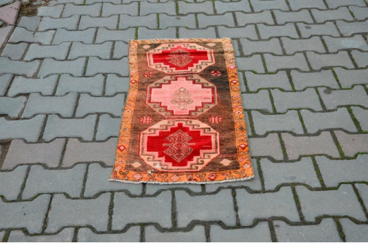 Unique Turkish Vintage Small Area Rug Doormat For Home Decor 3'1,8" X 1'6,9"