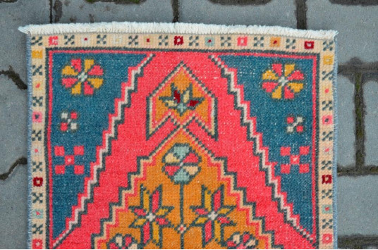 Unique Turkish Vintage Small Area Rug Doormat For Home Decor 2'11,4" X 1'6,9"