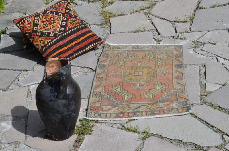 Handmade Turkish Vintage Small Area Rug Doormat For Home Decor 2'7,9" X 1'6,9"