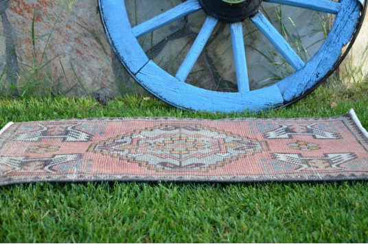 Vintage Handmade Turkish Small Area Rug Doormat For Home Decor 3'0,2" X 1'6,9"