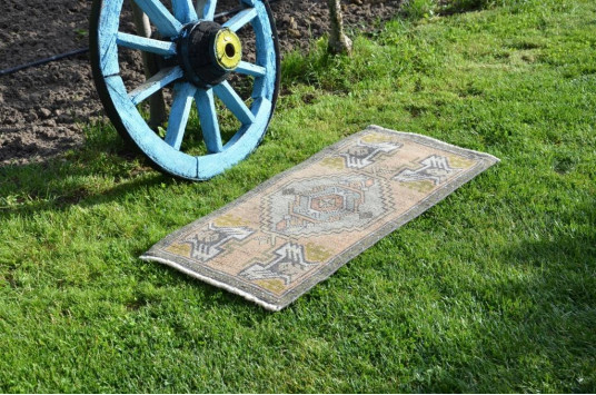 Vintage Handmade Turkish Small Area Rug Doormat For Home Decor 3'1,4" X 1'6,9"