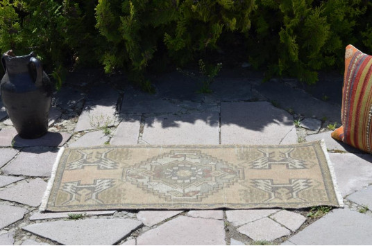 Vintage Handmade Turkish Small Area Rug Doormat For Home Decor 3'3" X 1'6,5"