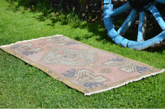 Vintage Handmade Turkish Small Area Rug Doormat For Home Decor 3'4,2" X 1'7,7"
