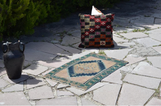 Unique Turkish Vintage Small Area Rug Doormat For Home Decor 2'7,9" X 1'7,3"