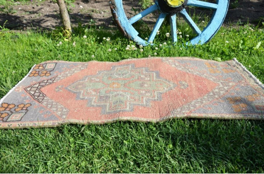 Turkish Handmade Vintage Small Area Rug Doormat For Home Decor 3'5,3" X 1'7,7"