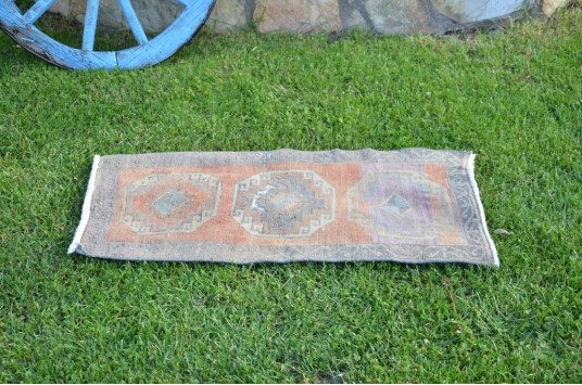 Unique Turkish Vintage Small Area Rug Doormat For Home Decor 3'1,4" X 1'6,9"