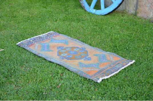 Unique Turkish Vintage Small Area Rug Doormat For Home Decor 3'7,3" X 1'6,9"