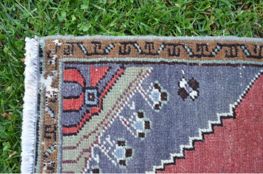 Unique Turkish Vintage Small Area Rug Doormat For Home Decor 3'1,4" X 1'7,3"