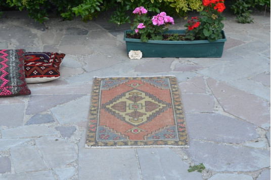 Vintage Handmade Turkish Small Area Rug Doormat For Home Decor 3'2,2" X 1'8,9"
