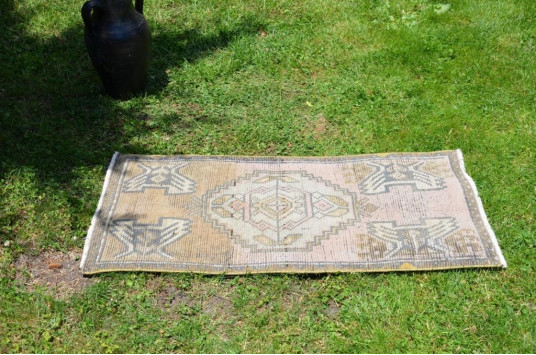 Unique Turkish Vintage Small Area Rug Doormat For Home Decor 3'2,6" X 1'6,5"