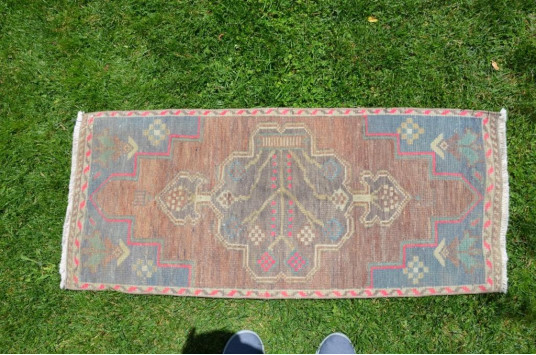 Vintage Handmade Turkish Small Area Rug Doormat For Home Decor 3'6,1" X 1'6,5"
