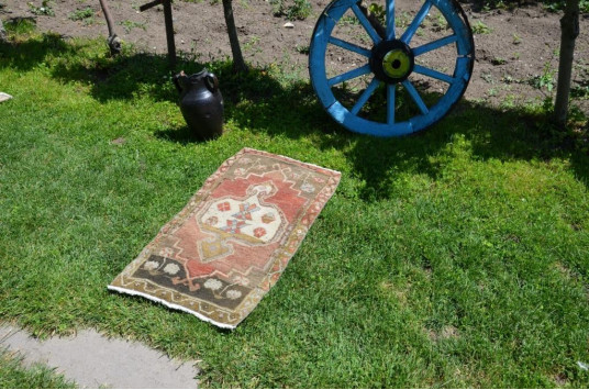 Unique Turkish Vintage Small Area Rug Doormat For Home Decor 2'11,8" X 1'7,3"