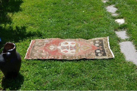 Unique Turkish Vintage Small Area Rug Doormat For Home Decor 2'11,8" X 1'7,3"
