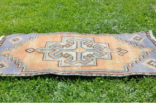 Unique Turkish Vintage Small Area Rug Doormat For Home Decor 2'10,3" X 1'5,7"