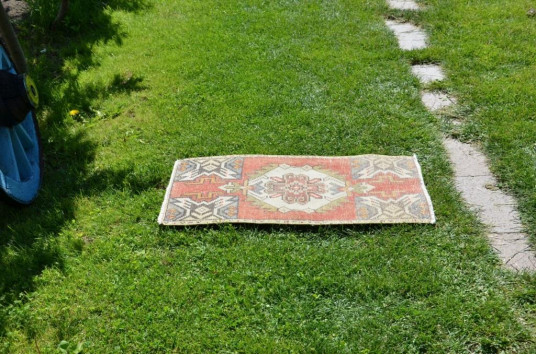 Natural Turkish Vintage Small Area Rug Doormat For Home Decor 2'10,6" X 1'5,7"