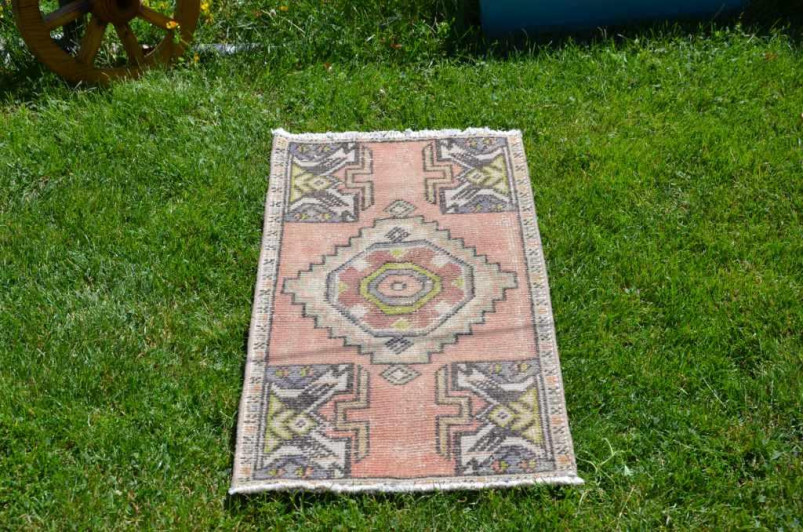 Turkish Handmade Vintage Small Area Rug Doormat For Home Decor 3'1,8" X 1'6,5"