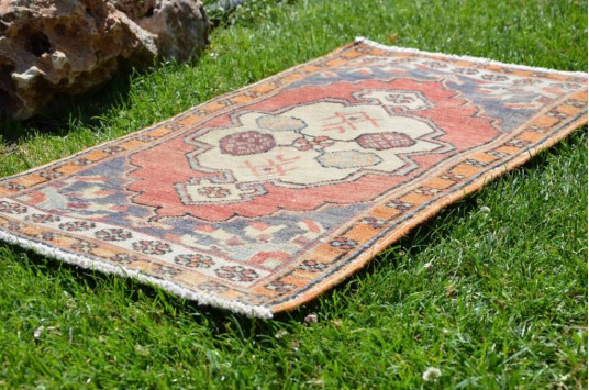 Vintage Handmade Turkish Small Area Rug Doormat For Home Decor 2'9,9" X 1'7,3"