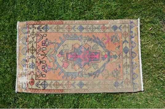 Unique Turkish Vintage Small Area Rug Doormat For Home Decor 2'6,3" X 1'11,2"