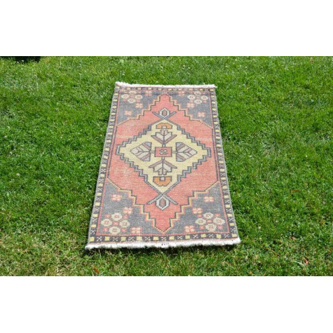 Natural Turkish Vintage Small Area Rug Doormat For Home Decor 3'2,2" X 1'6,5"