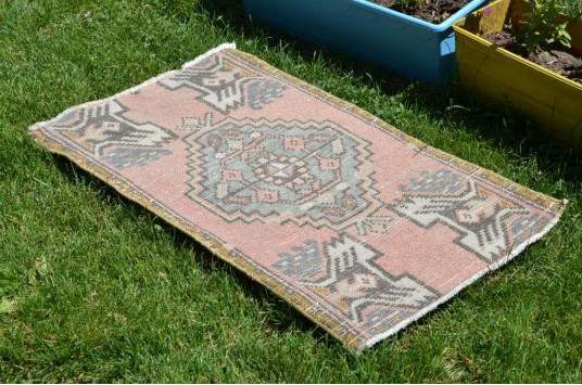 Handmade Turkish Vintage Small Area Rug Doormat For Home Decor 2'9,1" X 1'6,9"