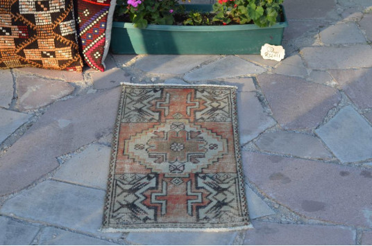 Vintage Handmade Turkish Small Area Rug Doormat For Home Decor 2'9,5" X 1'5,3"