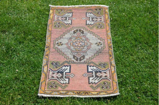 Turkish Handmade Vintage Small Area Rug Doormat For Home Decor 3'3" X 1'6,5"