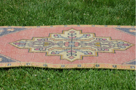 Unique Turkish Vintage Small Area Rug Doormat For Home Decor 3'1,8" X 1'6,5"