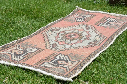 Vintage Handmade Turkish Small Area Rug Doormat For Home Decor 3'1" X 1'6,9"