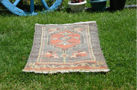 Unique Turkish Vintage Small Area Rug Doormat For Home Decor 2'7,9" X 1'6,1"