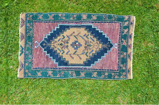 Unique Turkish Vintage Small Area Rug Doormat For Home Decor 2'7,5" X 1'6,5"