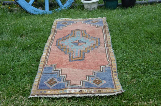 Unique Turkish Vintage Small Area Rug Doormat For Home Decor 3'6,1" X 1'6,1"