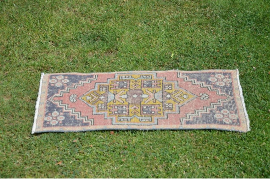 Unique Turkish Vintage Small Area Rug Doormat For Home Decor 2'10,6" X 1'6,9"