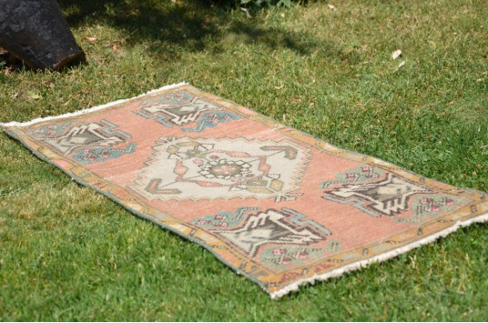 Turkish Handmade Vintage Small Area Rug Doormat For Home Decor 3'3,4" X 1'5,7"