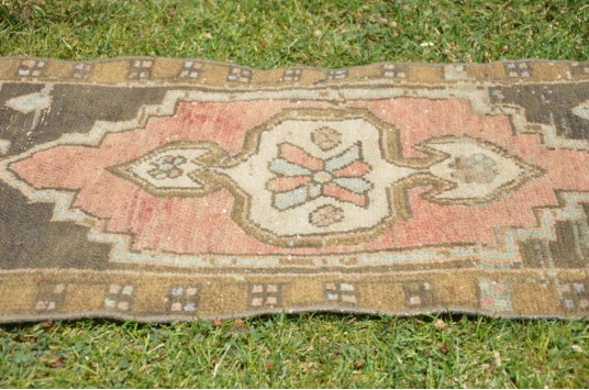 Turkish Handmade Vintage Small Area Rug Doormat For Home Decor 2'11,4" X 1'8,5"
