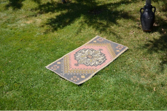 Unique Turkish Vintage Small Area Rug Doormat For Home Decor 3'0,6" X 1'8,5"