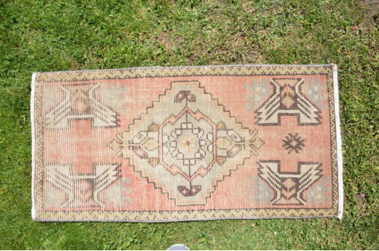Turkish Handmade Vintage Small Area Rug Doormat For Home Decor 3'1,8" X 1'7,3"