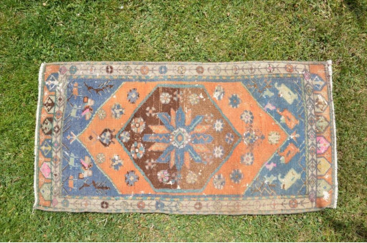 Unique Turkish Vintage Small Area Rug Doormat For Home Decor 3'1,8" X 1'7,3"