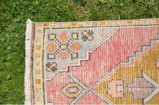 Unique Turkish Vintage Small Area Rug Doormat For Home Decor 3'4,2" X 1'6,5"