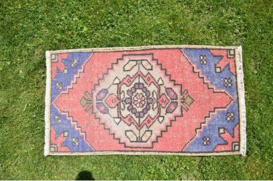 Unique Turkish Vintage Small Area Rug Doormat For Home Decor 2'9,1" X 1'6,1"