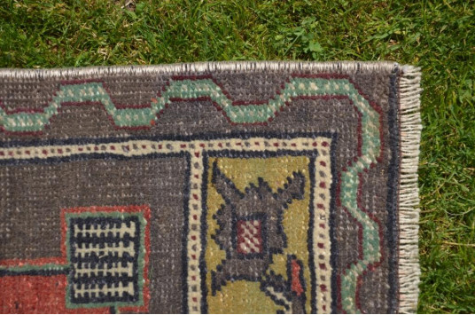 Unique Turkish Vintage Small Area Rug Doormat For Home Decor 3'1" X 1'5,7"