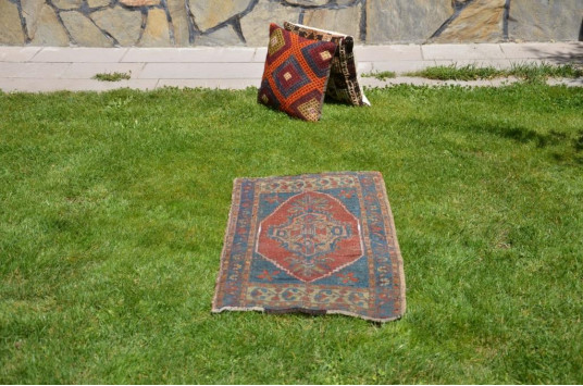 Unique Turkish Vintage Small Area Rug Doormat For Home Decor 3'1" X 1'10,4"