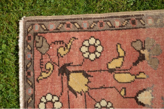 Unique Turkish Vintage Small Area Rug Doormat For Home Decor 2'1,2" X 1'5,7"
