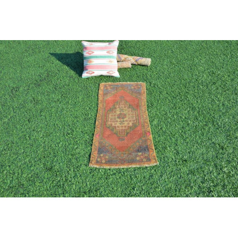 Unique Turkish Vintage Small Area Rug Doormat For Home Decor 3'2,2" X 1'5,7"