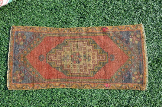 Unique Turkish Vintage Small Area Rug Doormat For Home Decor 3'2,2" X 1'5,7"