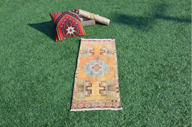 Unique Turkish Vintage Small Area Rug Doormat For Home Decor 3'3,4" X 1'5,3"