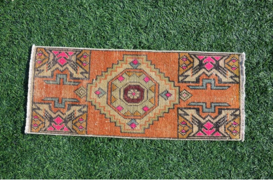 Turkish Handmade Vintage Small Area Rug Doormat For Home Decor 3'0,6" X 1'3,7"